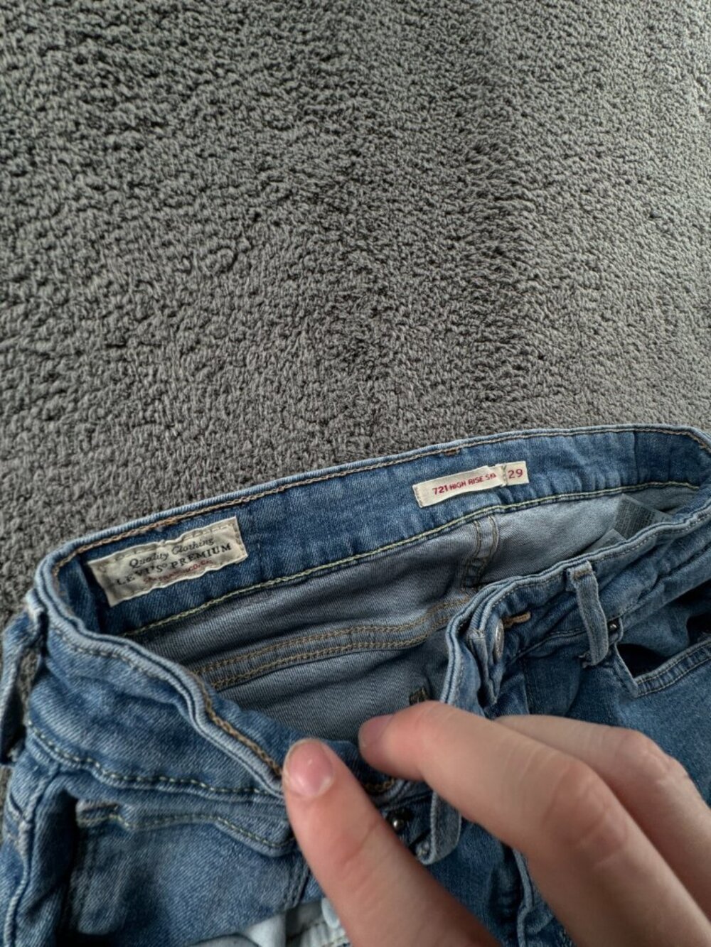 Levis Premium 721 High Rise Skinny Denim Blue Jeans Size 29 Women Cotton Blend - Picture 9 of 16